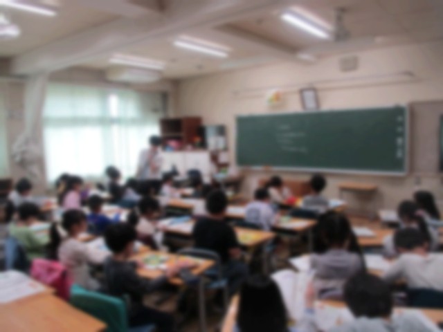 ２年生の学級開きの様子です