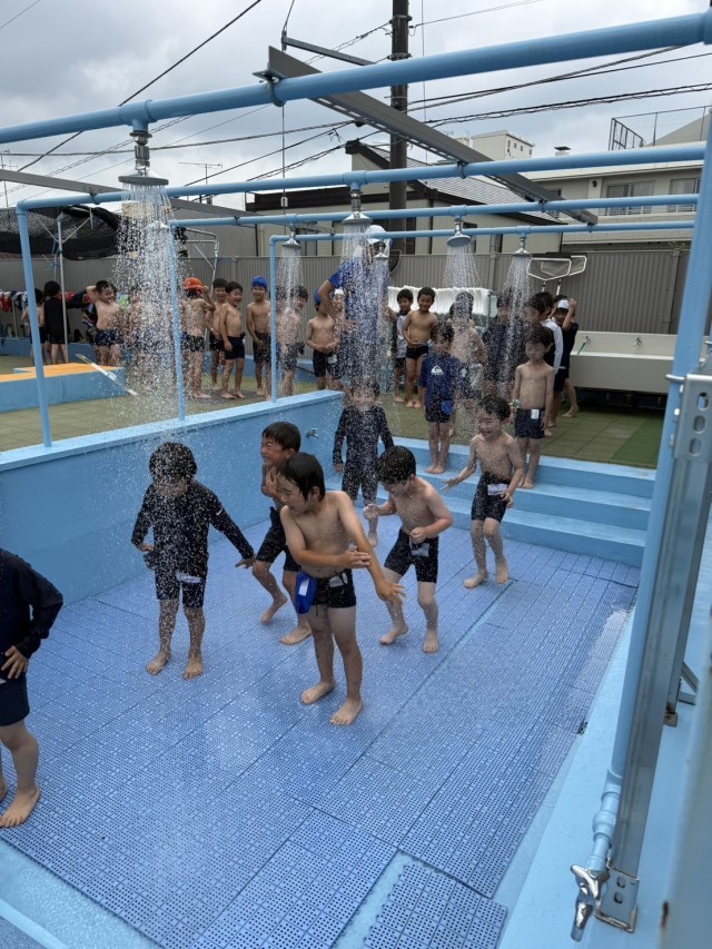 シャワーも初めて