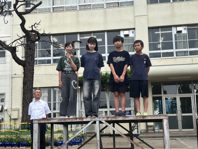 保健委員会　早起きして朝ごはんを呼びかけました