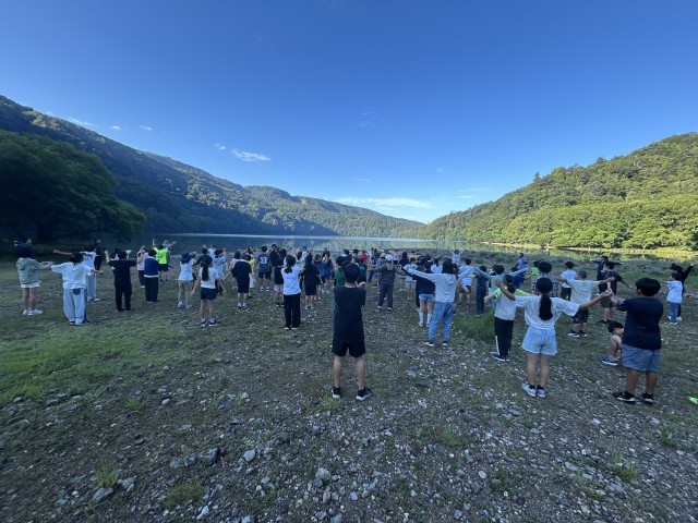 丸沼に向かって