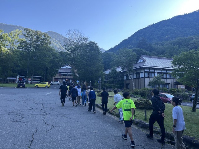 標高1400m。少し肌寒い朝です。