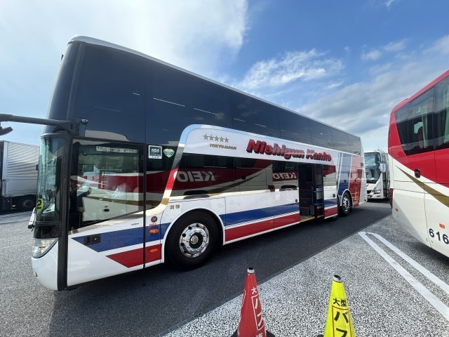 価格一億二千万円