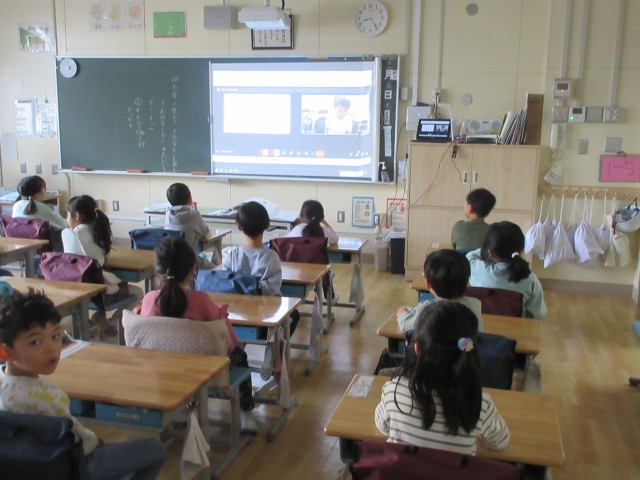 教室で見る1年生