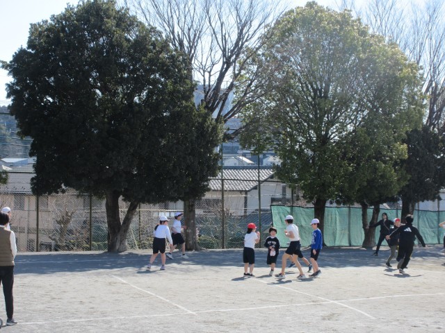 すぎな学級体育