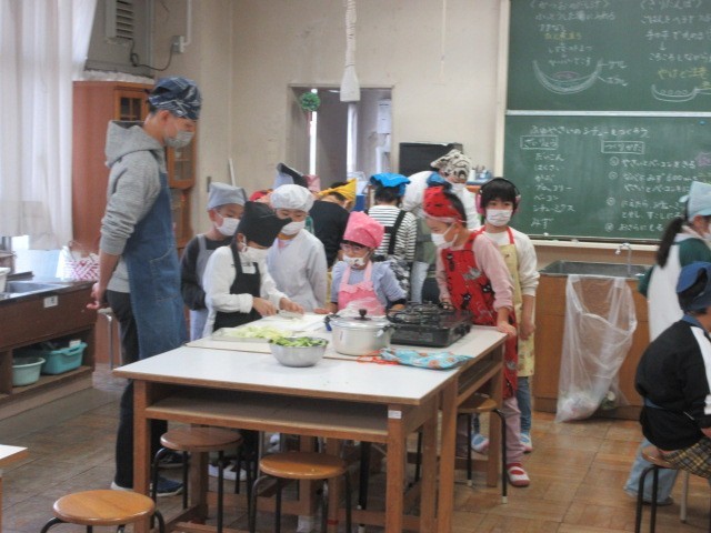 すぎな学級調理実習