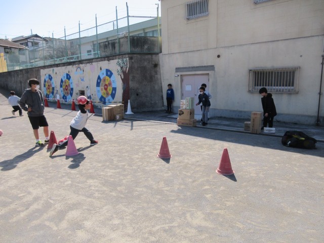 ストラックアウト