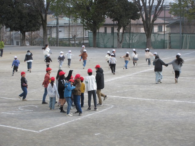 6年生と1年生との交流