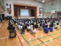 全校朝会