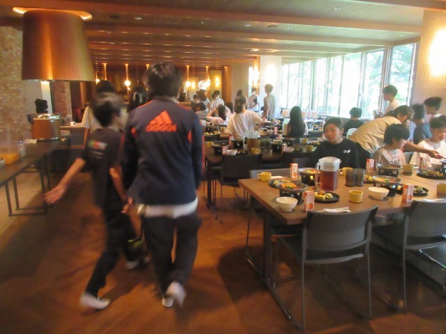 食事場所