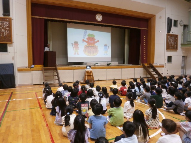 全校朝会
