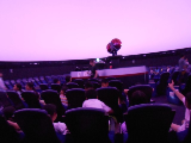 本物の星空の下にいるような体験ができました。
