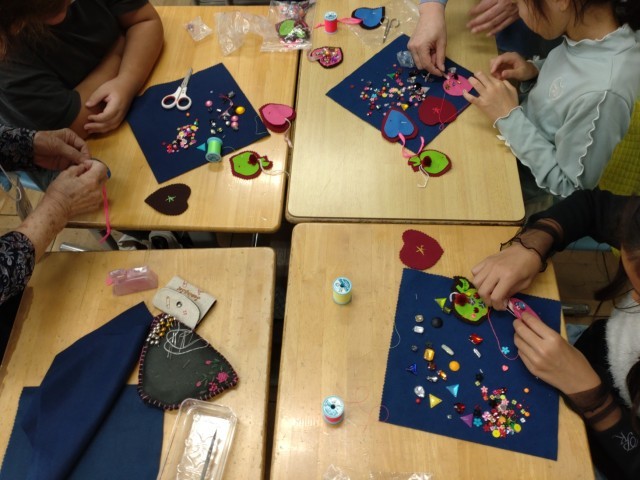 講座:手芸の様子