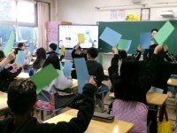 自分の考えをカードで表明しよう