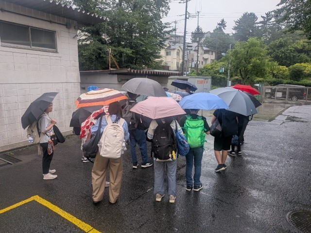 大雨の中出発