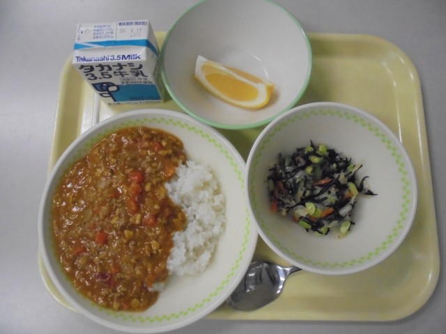 今日はカレーです。